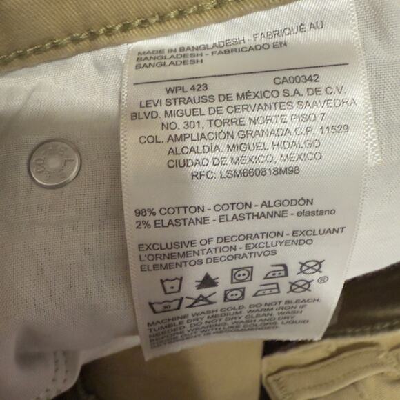 Levi’s Signature Gold men’s size 32x34, classic rugged, every day casual #4351 - Picture 7 of 9